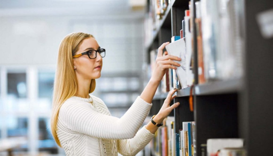 girl-at-library